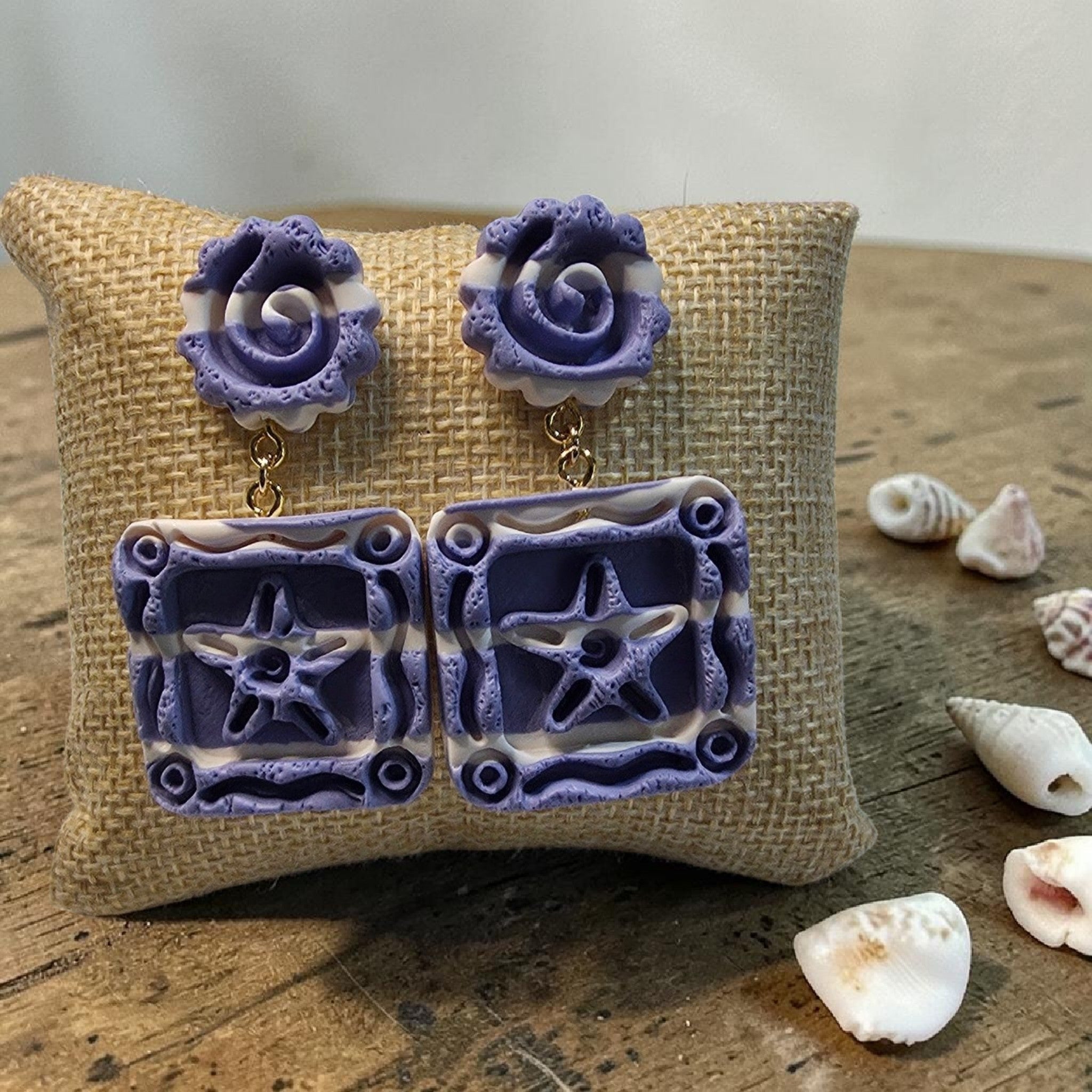 Seahorse and Star in blues