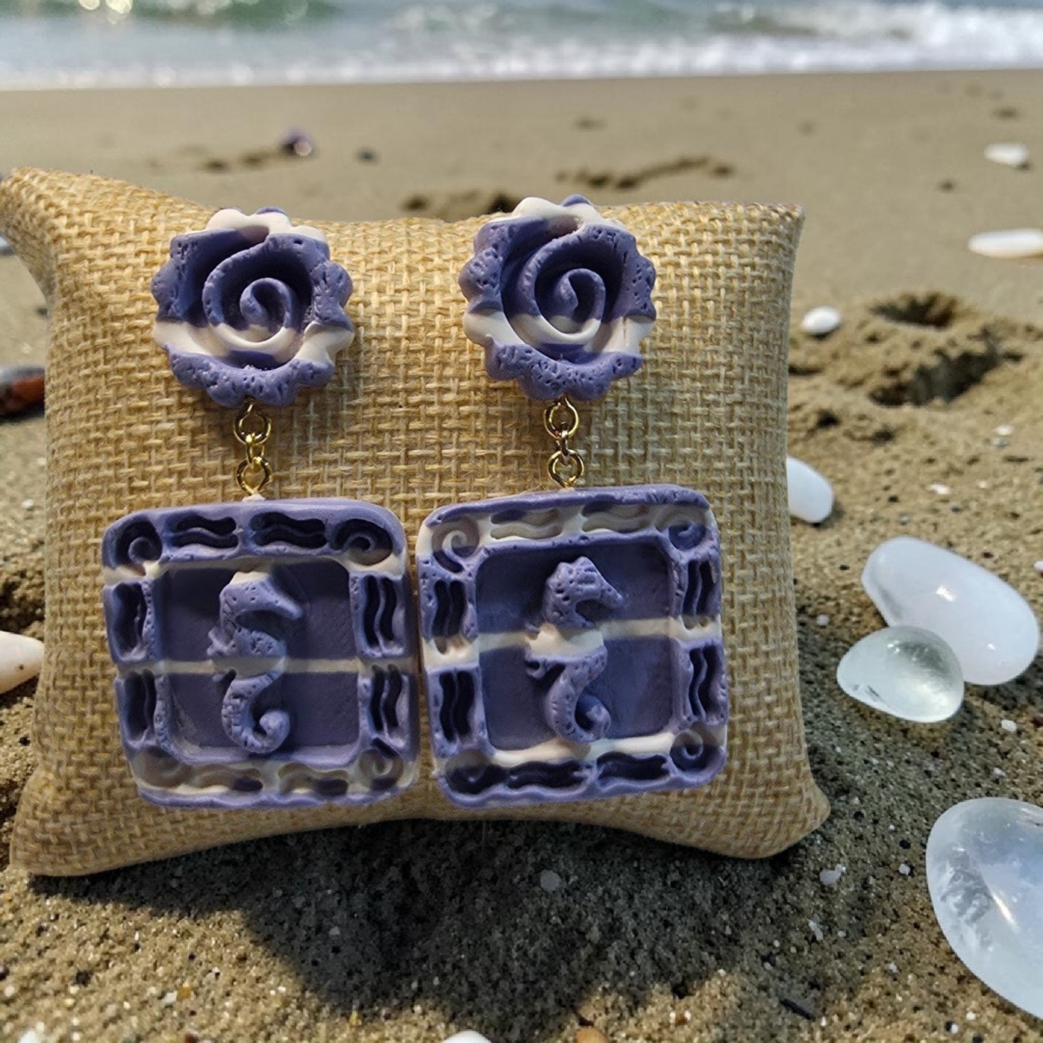 Seahorse and Star in blues